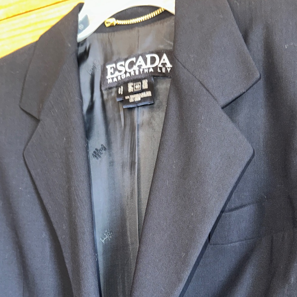 Escada Margaretha Ley Dark Navy Blazer - Picture 2 of 12